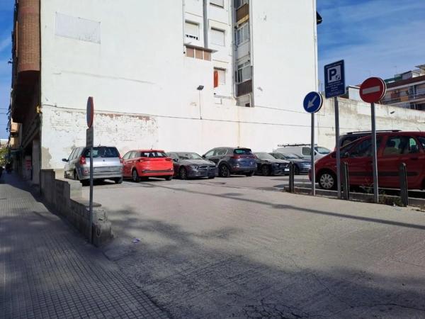 Terreno en calle de Francesc Llunell