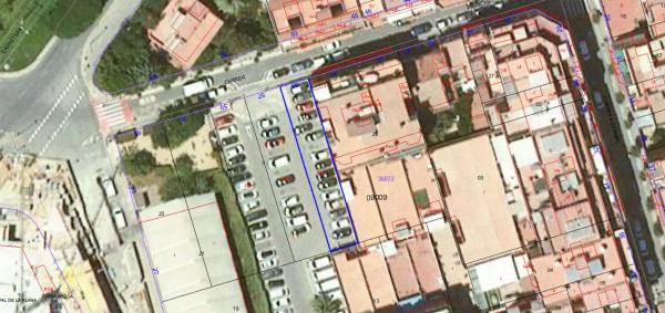 Terreno en calle de Francesc Llunell