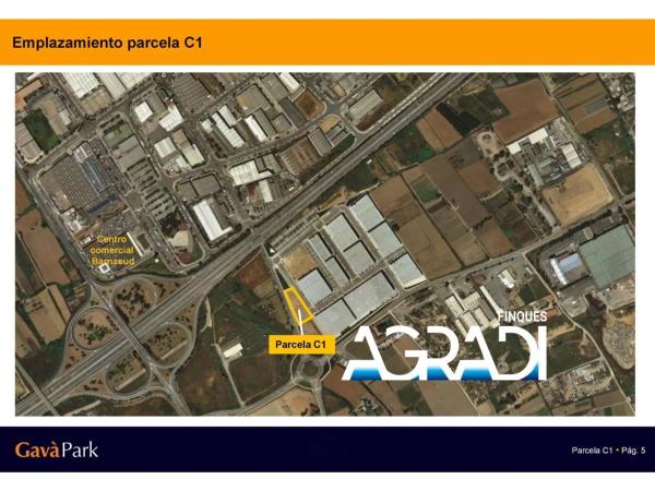 Terreno en calle de la Technologia, 1