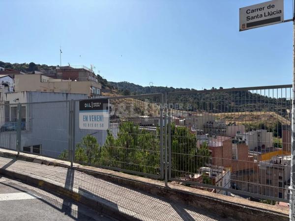 Terreno en calle de Santa Llúcia