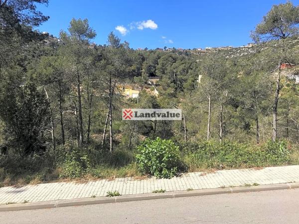 Terreno en calle Obagues, 3