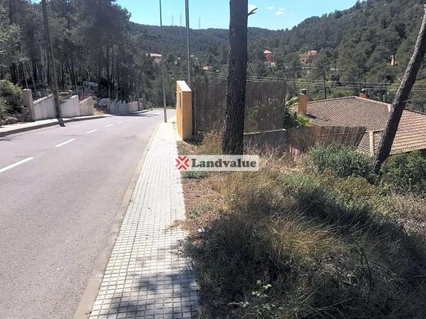 Terreno en calle Obagues, 3