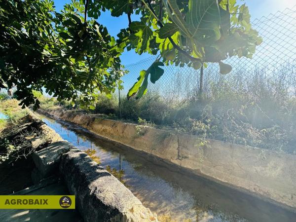 Terreno en Plaça Catalunya - Vinyets