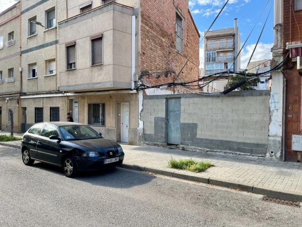 Terreno en calle de Gavà