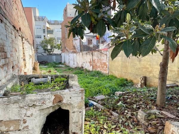 Terreno en calle de Gavà