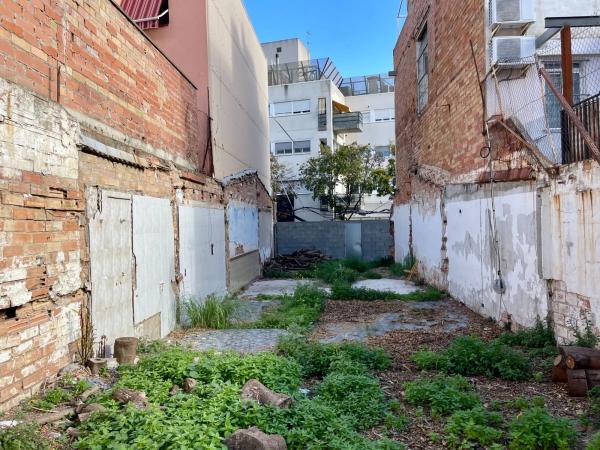 Terreno en calle de Gavà
