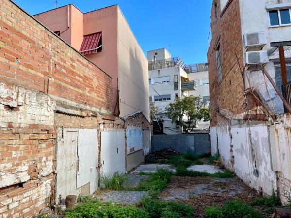 Terreno en calle de Gavà