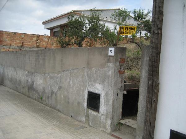 Terreno en calle de les Acàcies, 77