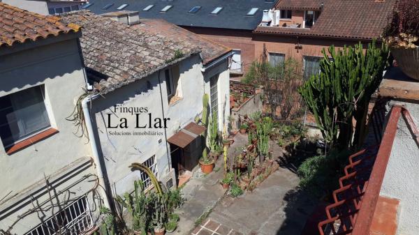 Terreno en calle Moll
