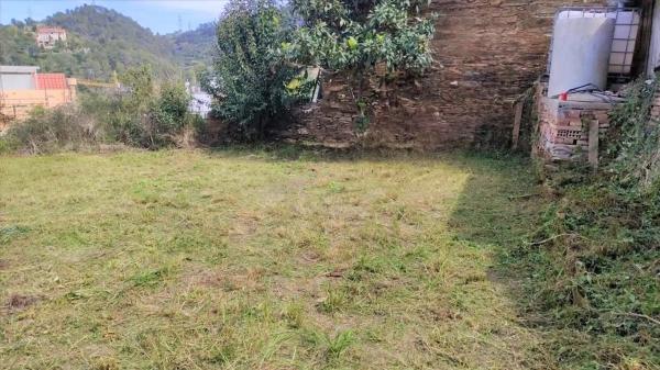 Terreno en calle Les Flors