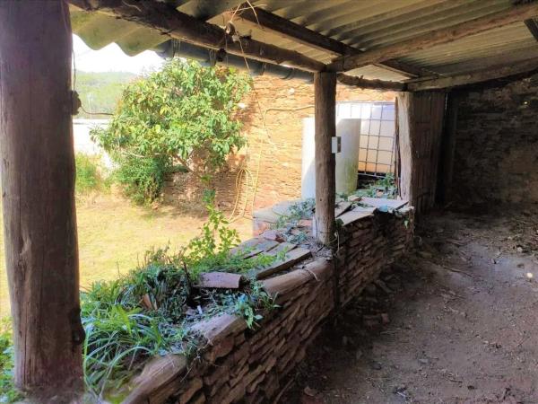 Terreno en calle Les Flors