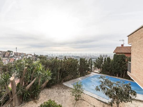 Terreno en calle Freixes