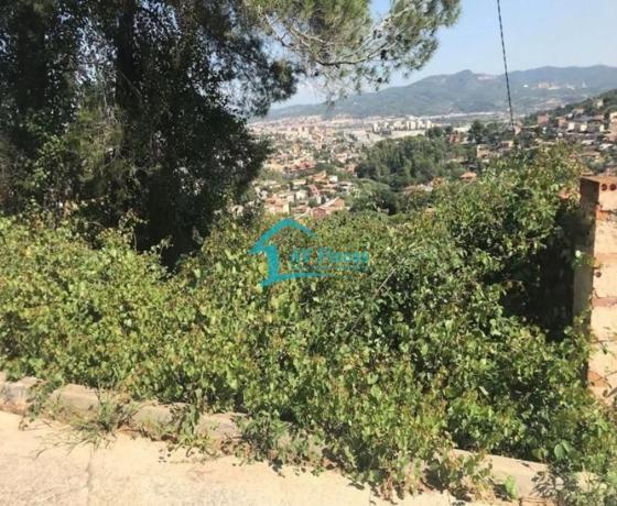 Terreno en calle Pins, 38