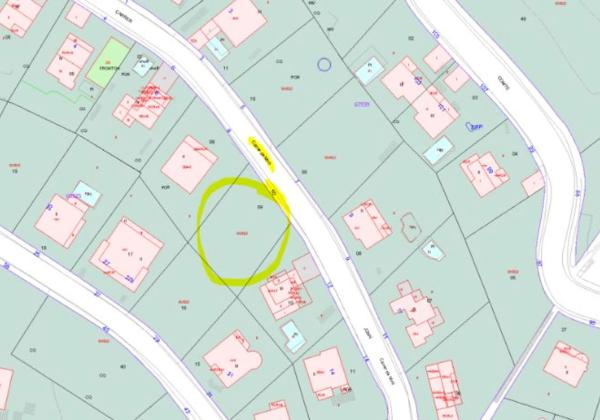 Terreno en calle Joan Miró, 10