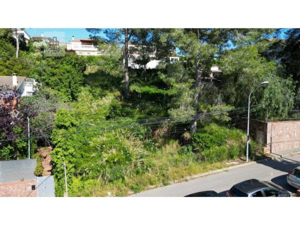 Terreno en calle 13, 24 -34