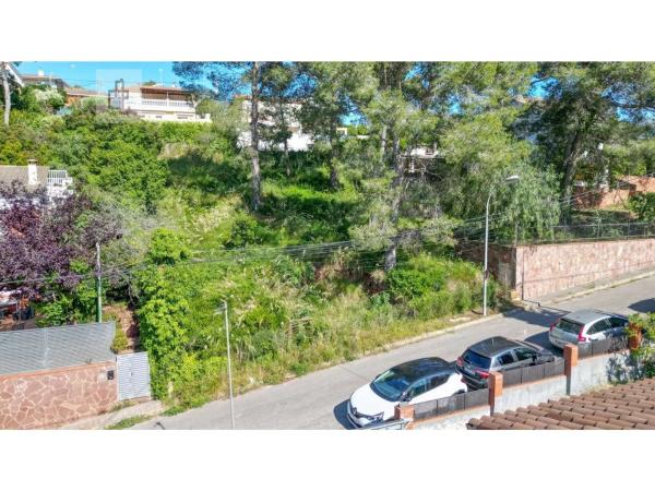 Terreno en calle 13, 24 -34