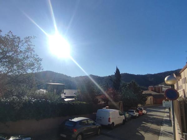 Terreno en calle Montserrat Roig