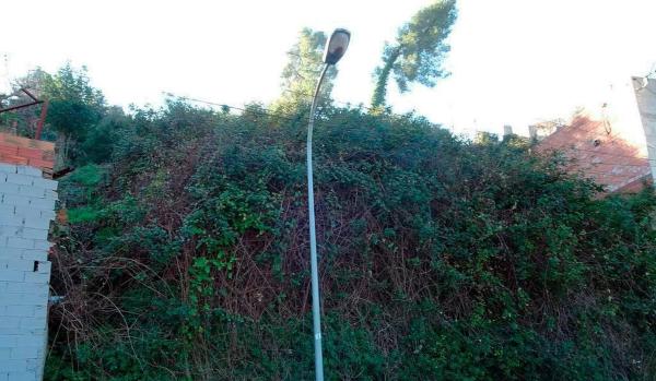 Terreno en calle Montbaig