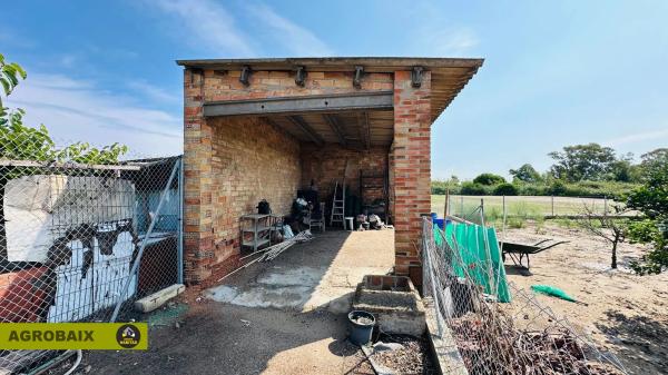 Terreno en camino del Mar