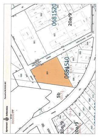 Terreno en calle Santa Elionor