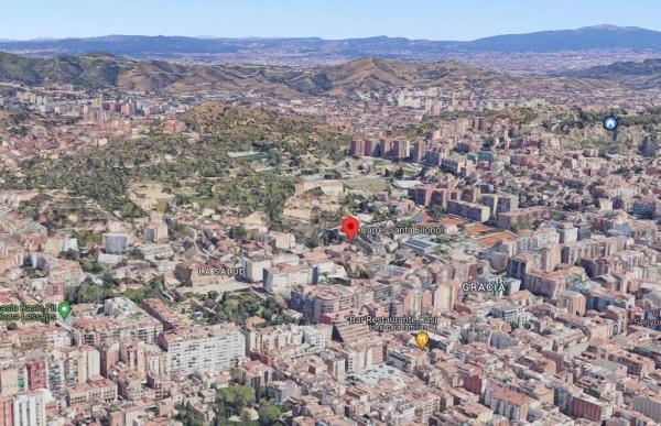 Terreno en calle Santa Elionor