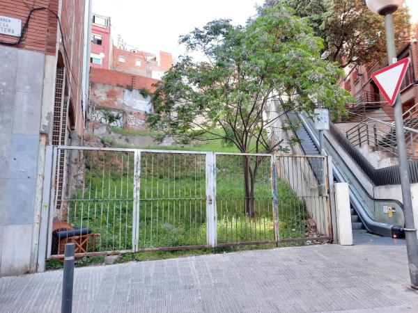 Terreno en cantera, 57