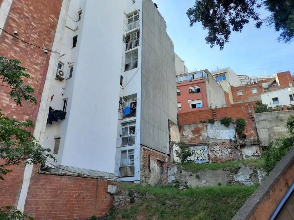 Terreno en cantera, 57