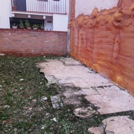 Terreno en calle de la Concòrdia