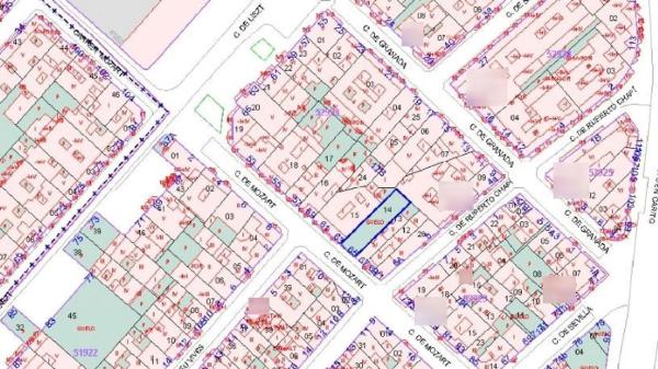 Terreno en calle de Mozart