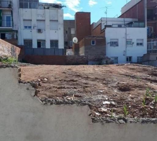 Terreno en calle de Sevilla