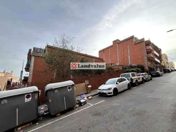 Terreno en calle de Milà, 28