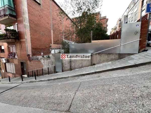 Terreno en calle de Milà, 28