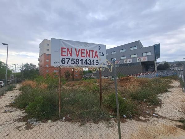 Terreno en Barrio Montigalà