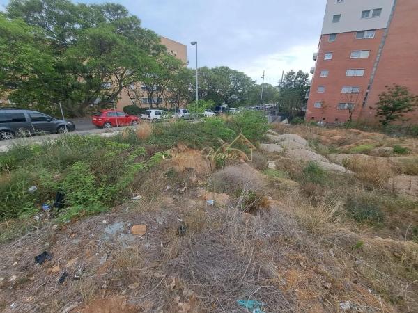 Terreno en Barrio Montigalà