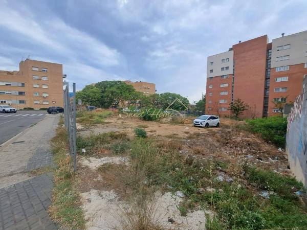 Terreno en Barrio Montigalà