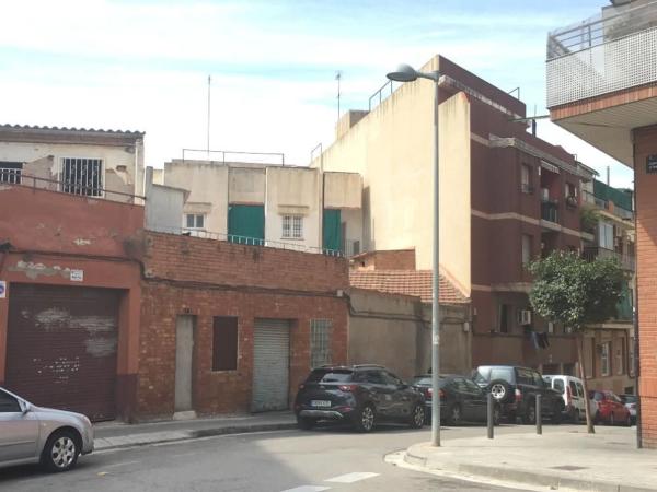 Terreno en calle d'Isaac Albéniz, 12