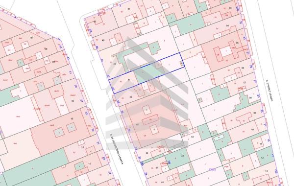 Terreno en calle de Calderón de la Barca