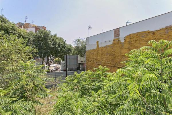 Terreno en calle de Don Pelayo