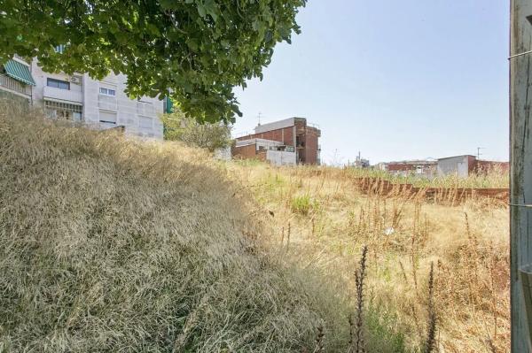 Terreno en calle de Sevilla
