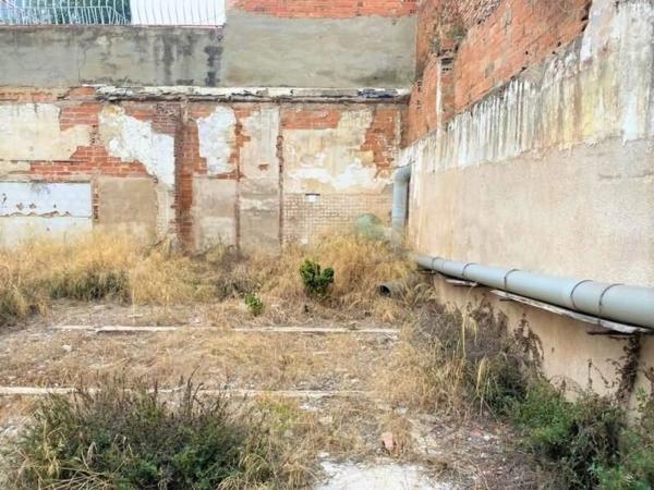 Terreno en calle de Pau Piferrer