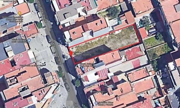 Terreno en calle de Pau Piferrer