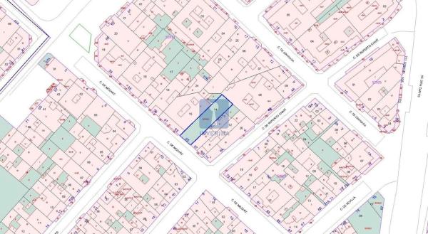 Terreno en calle de Mozart