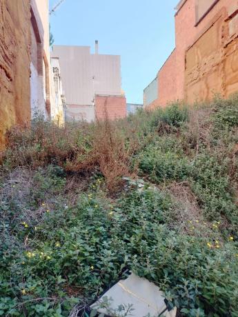 Terreno en calle de Sant Antoni Abat