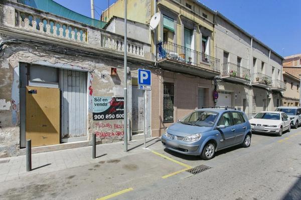 Terreno en calle de Santiago Rusiñol