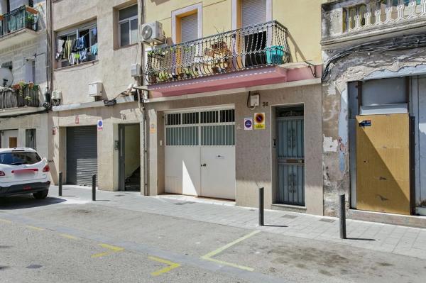 Terreno en calle de Santiago Rusiñol