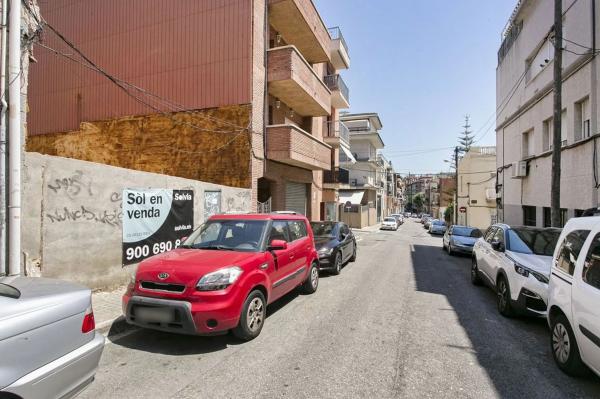 Terreno en calle de Menéndez y Pelayo