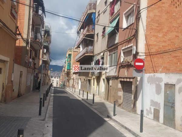 Terreno en calle de Roger de Llúria, 33