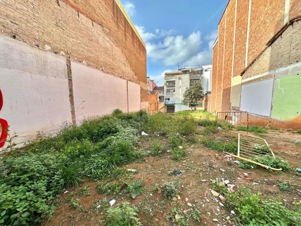 Terreno en calle de Sant Ramon