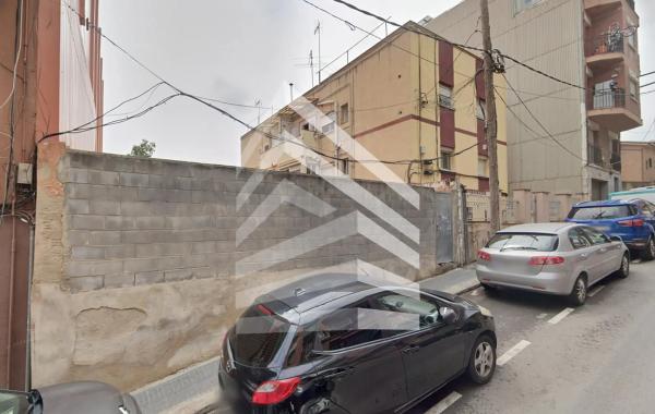 Terreno en calle de Florència