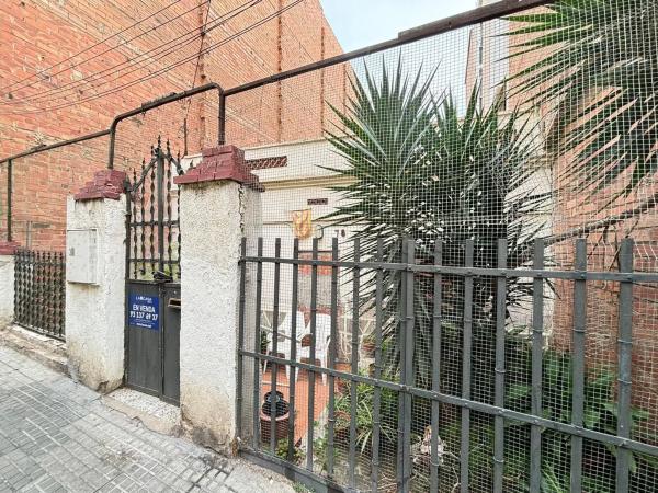 Terreno en calle de Nàpols